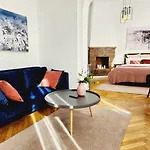 דירה The- Point- 3br Bright Cloud