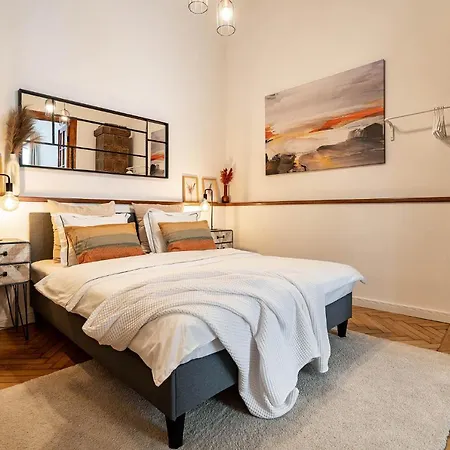 The- Point- 3br Bright Cloud * Bucureşti