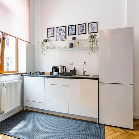 The- Point- 3br Bright Cloud Apartment Bucharest