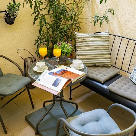 The- Point- 3br Bright Cloud Apartment Bucharest