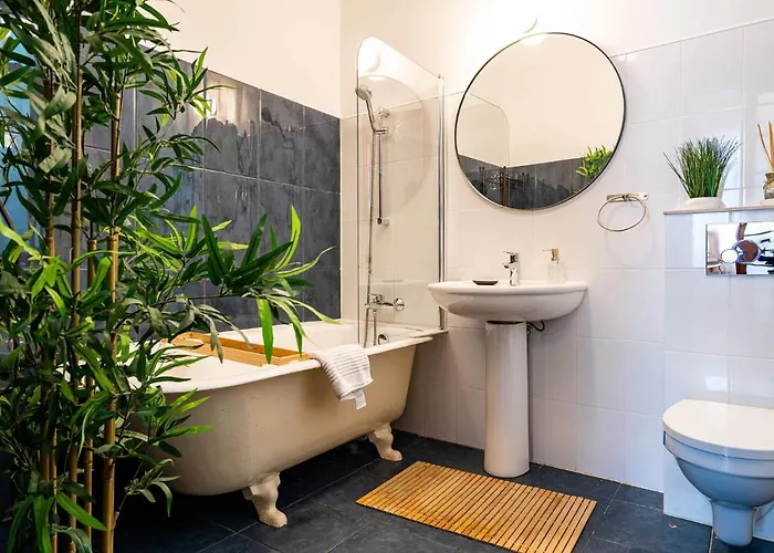 The- Point- 3br Bright Cloud Apartament Bukareszt