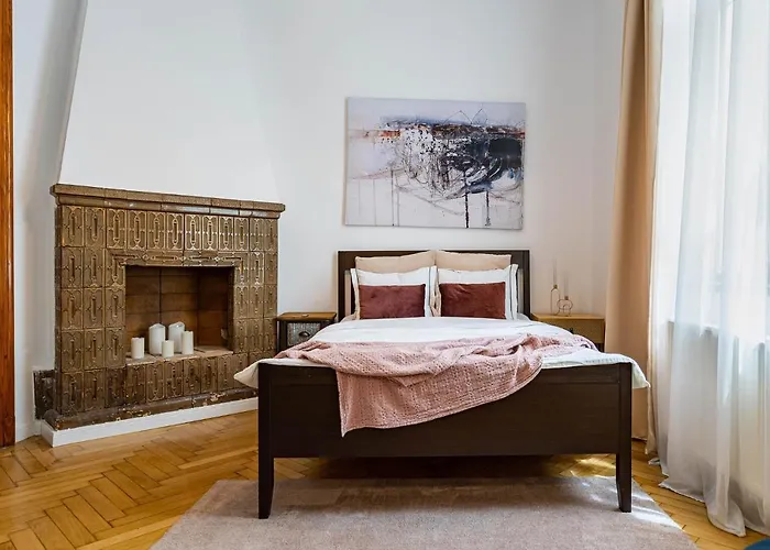 The- Point- 3br Bright Cloud