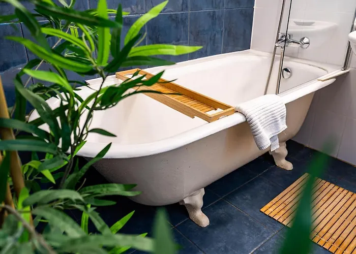 شقة The- Point- 3br Bright Cloud *