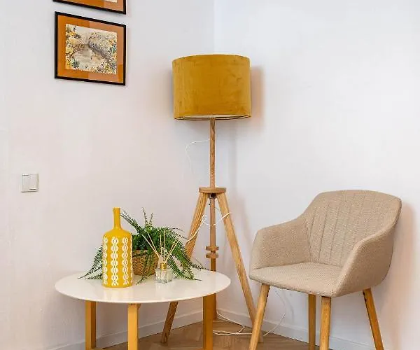 The- Point- 3br Bright Cloud Apartman Bukarest